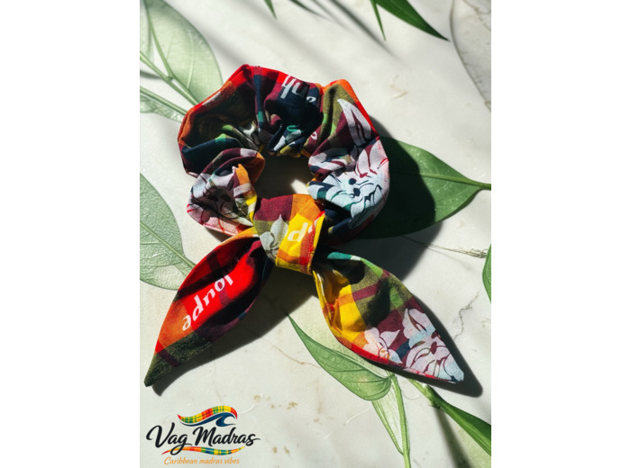 Foulchie Madras – Chouchou avec rubans en tissu madras | Vag Madras