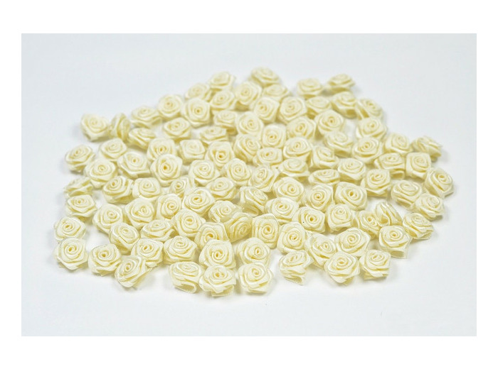 Sachet de 20 petites rose en satin 15 mm IVOIRE 028