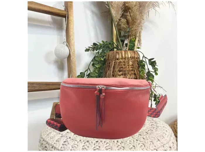 P480- Grande Banane Flora&Co (rouge)