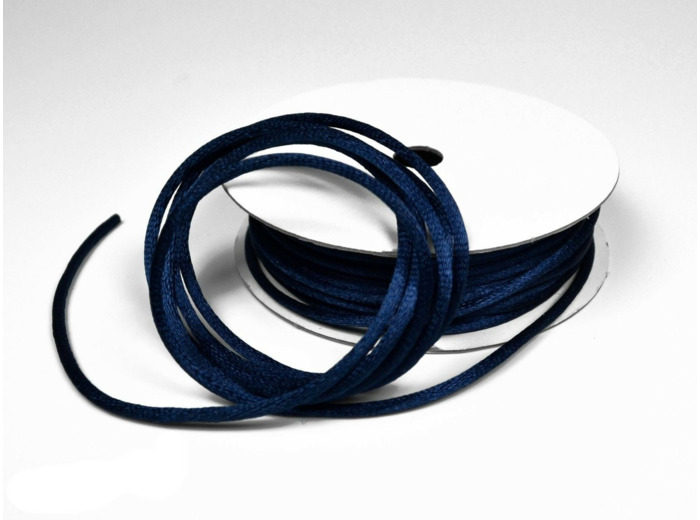 Cordon queue de rat 2 mm d'épaisseur bobine de 10 metres colori bleu marine