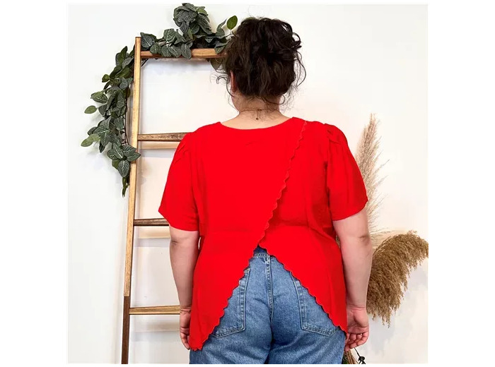 K357- Blouse «By One» (T40-T48) (rouge)