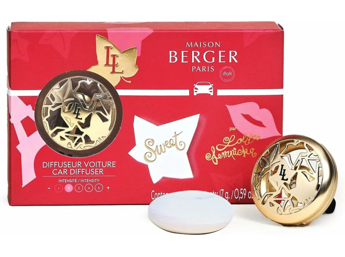 Maison Berger Diffuseur Voiture Parfumé – Clip Métal 4,5 cm avec Recharge Incluse, Fabrication Française – Clip Grille Aération – Jusqu’à 4 Semaines de Diffusion (Lolita Lempicka Sweet)