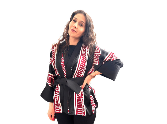 KIMONO EN SOIE COURTE MANCHE LONGUE
