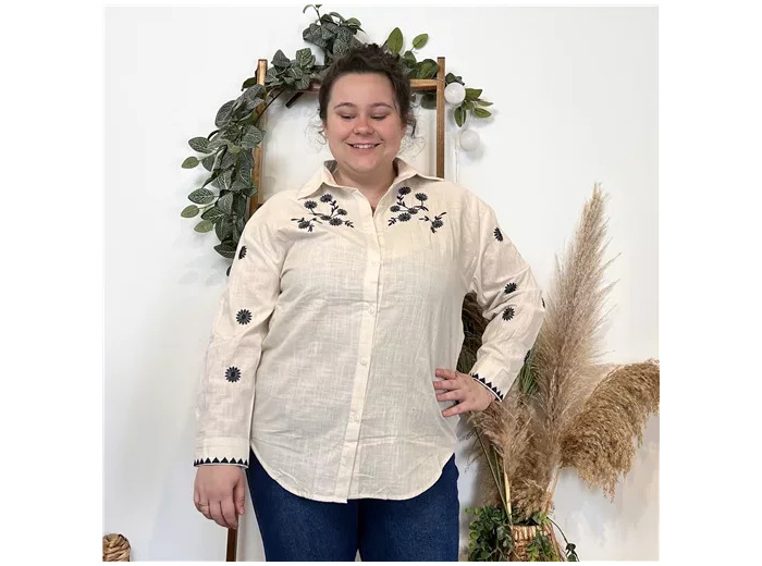 K790- Blouse brodée Christy (T44-T52) (beige)