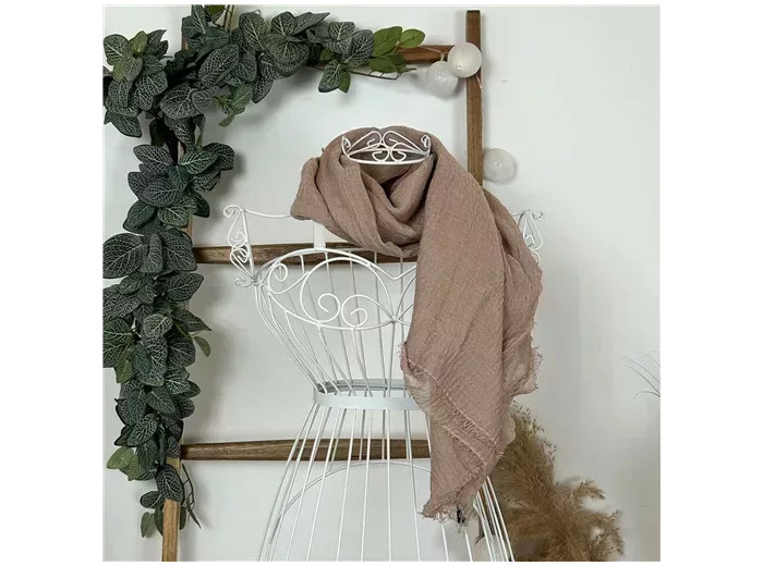 Y510– Foulard uni froissé (taupe)