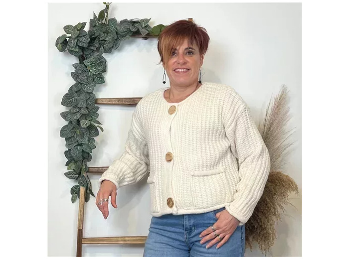K678- Gilet Grosse Maille bouton doré (Tu) (beige)