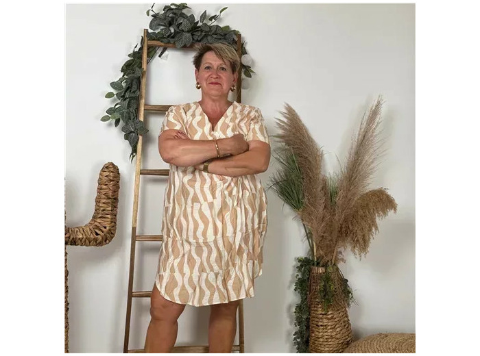 Z331- Robe Christy "Vaguelettes" (T44-T52) (beige)