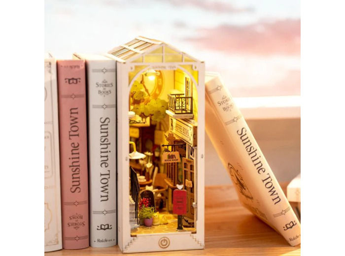 Sunshine Town - Booknook