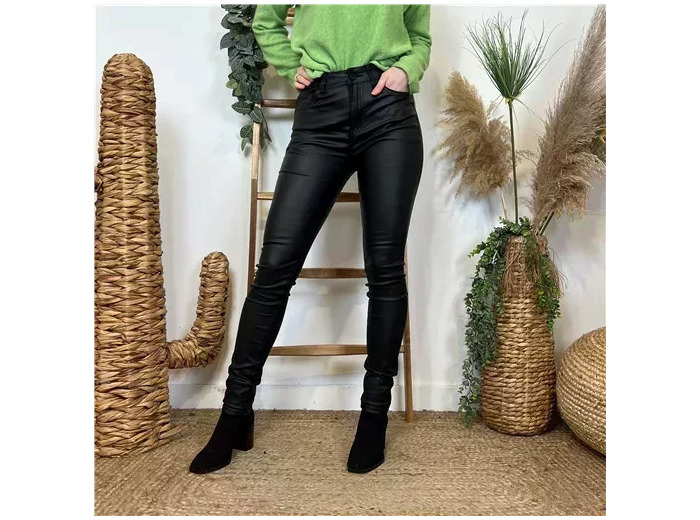 O089- Jean coupe slim Enduit (T36-T44) (noir)