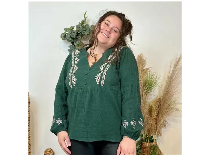 K769- Blouse coton brodée (T40-t48) (vert sapin)