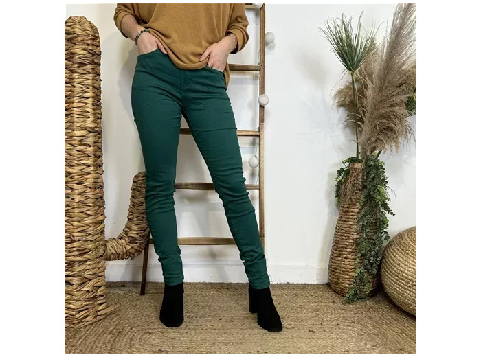 O524- Jean Slim Voggo T36-T44 (vert sapin)