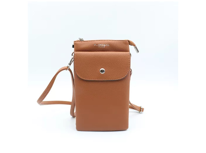 P528- Pochette Téléphone (camel)