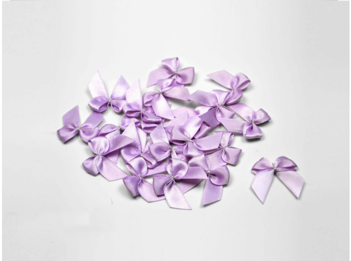 sachet de 20 nœuds en satin de belle qualite parme 430
