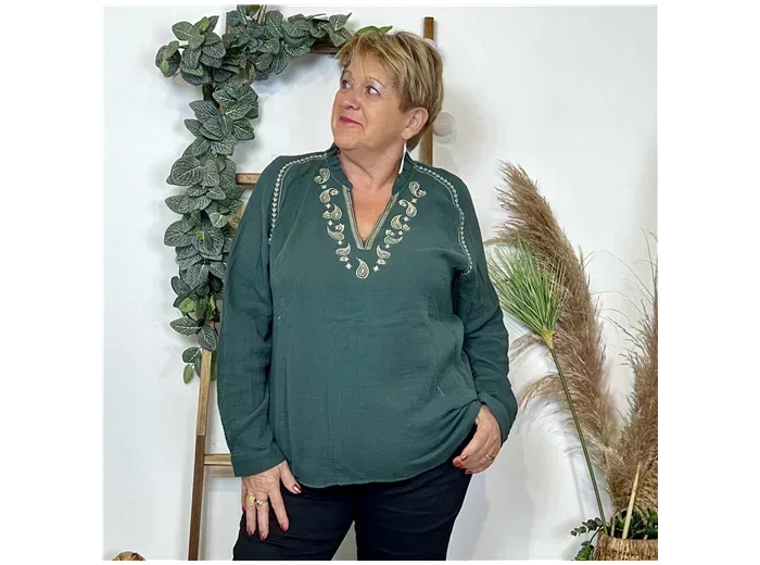 K789- Blouse Coton brodée (T40-T48) (vert sapin)