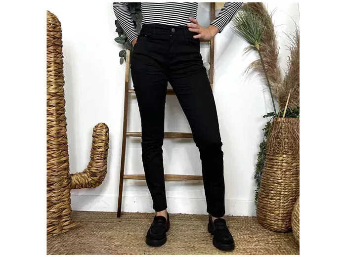 O140- Jean coupe Slim (T34-T44) (noir)