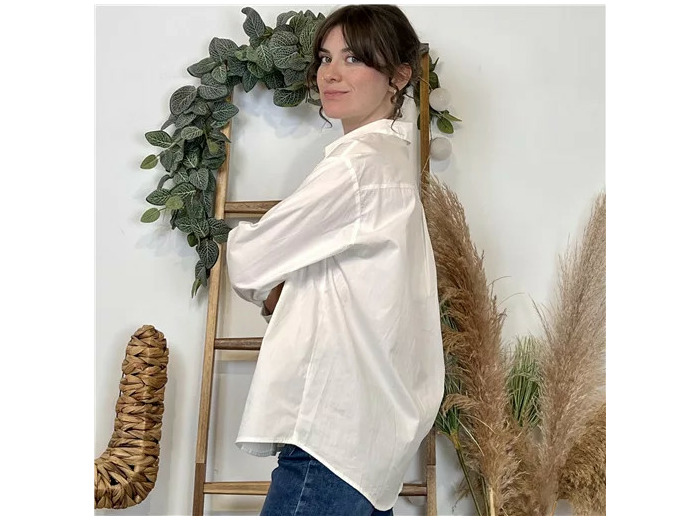 K012- L'indispensable chemisier blanc «Version Féminin» (blanc)