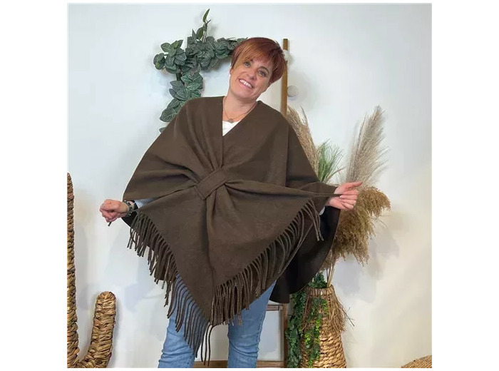 K684- Poncho élégant (Tu) (marron)