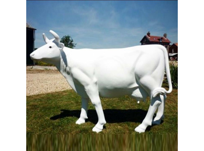 Vache En Résine, Grandeur Nature , Prête À Peindre