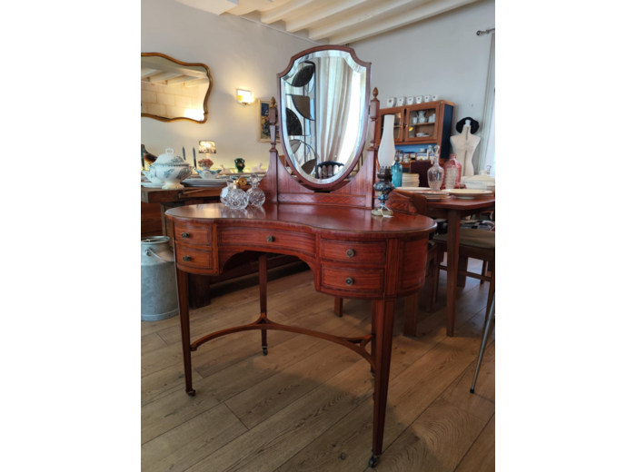 Coiffeuse en acajou marqueté – Maple & Co Ld, vers 1900