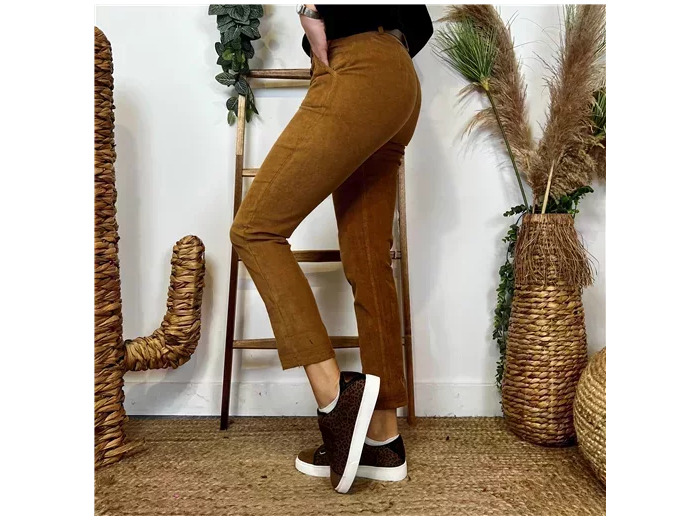 L804- Pantalon en velour (T36-T44) (camel)