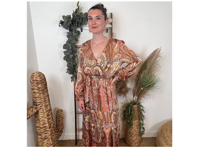 M369- Robe cintrée "In April 1986" (camel)
