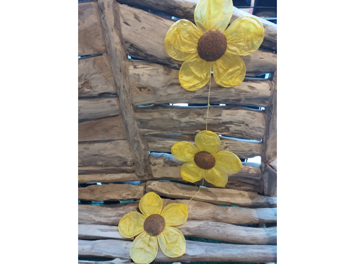 Guirlande pâquerettes papier