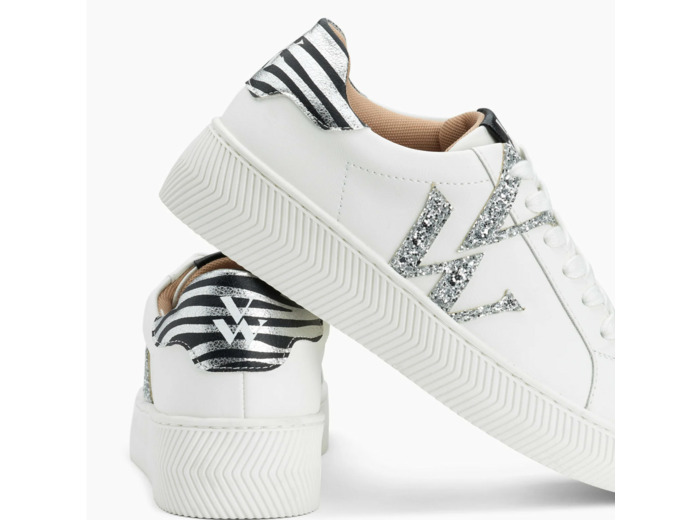 Baskets monogramme blanc et argent à lacets - Lou - Vanessa Wu