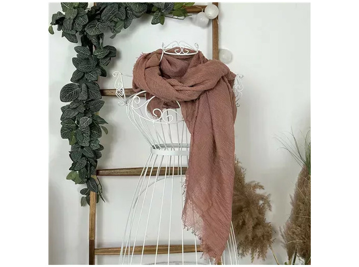 Y510– Foulard uni froissé (vieux rose)