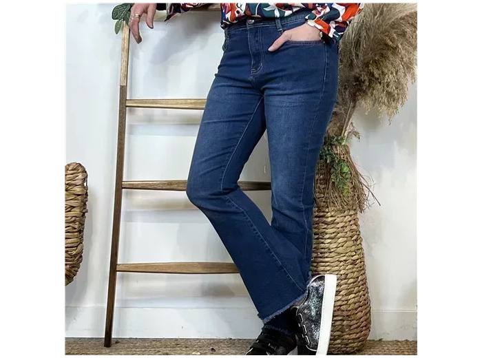 N010- Jean Bootcut éffiloché (T36-T44) (denim foncé)
