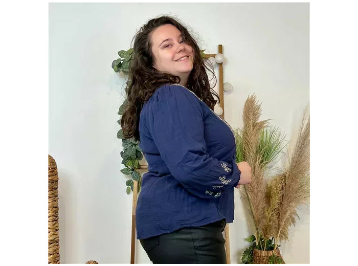 K769- Blouse coton brodée (T40-t48) (marine)