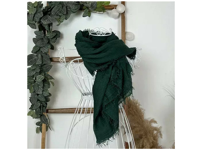 Y510– Foulard uni froissé (vert sapin)
