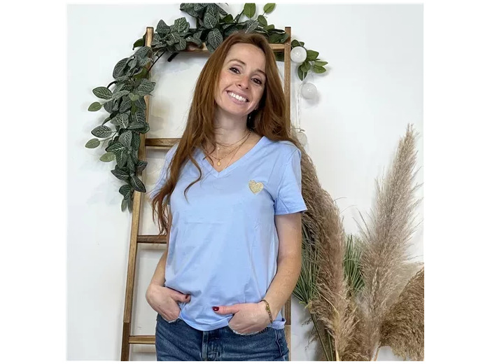 K504- T-shirt Coeur (T36-T40) 🤎 (bleu ciel)