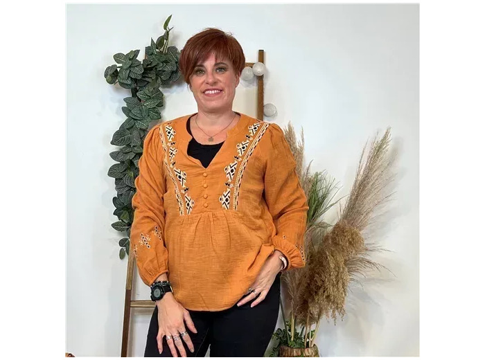 K769- Blouse coton brodée (T36-t40) (camel)