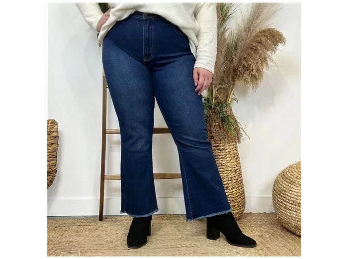 N011- Jean Bootcut éffiloché (T42-T50) (denim)