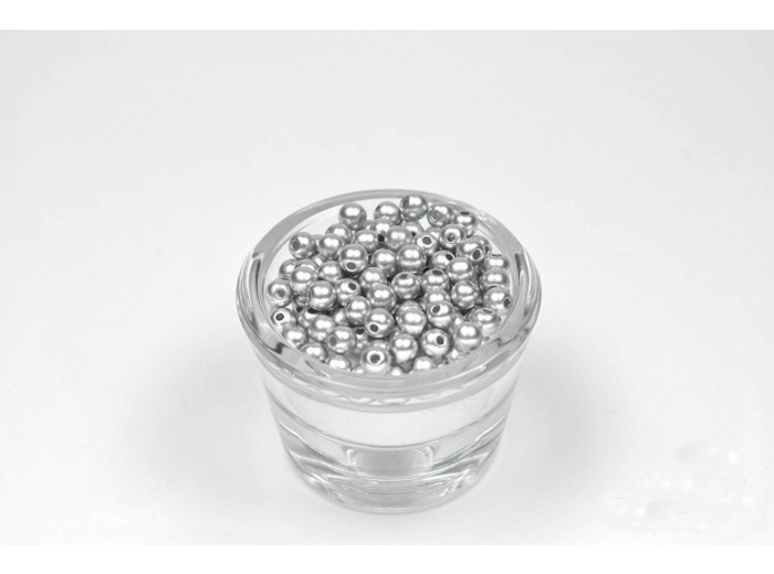 Sachet de 100 petites perles en plastique 6 mm de diametre gris clair 012