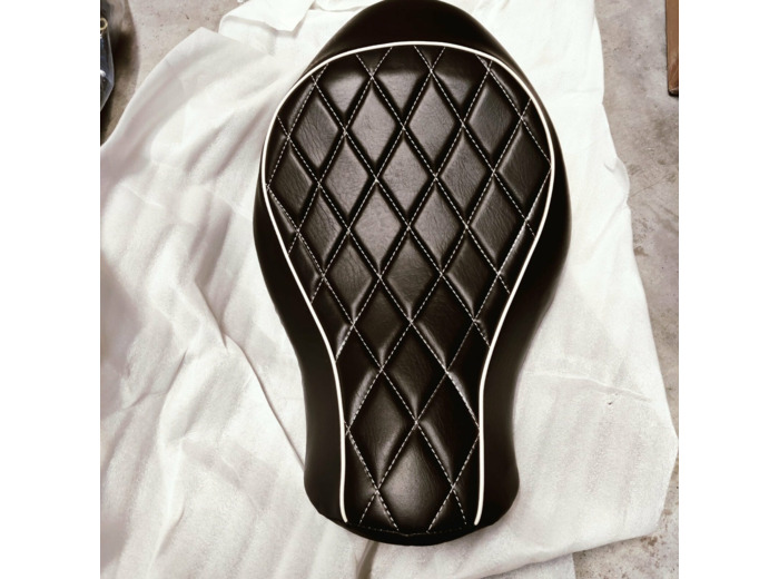 Selle solo pour Harley Davidson