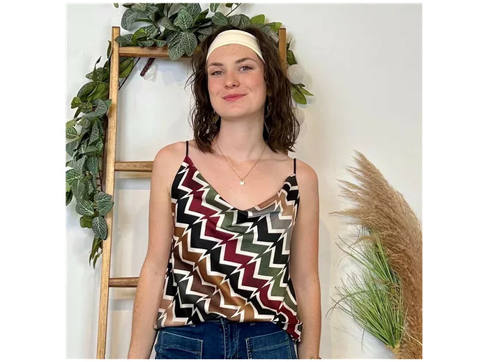 K138- Top Zig Zag satiné (Tu) (noir)