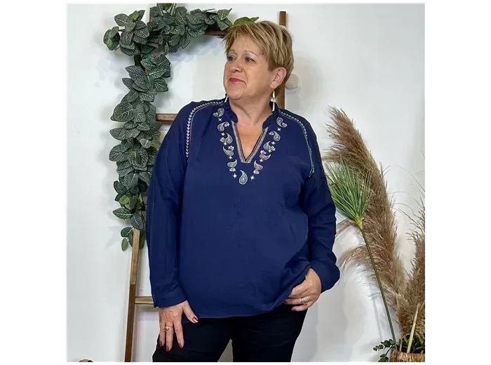 K789- Blouse Coton brodée (T40-T48) (marine)