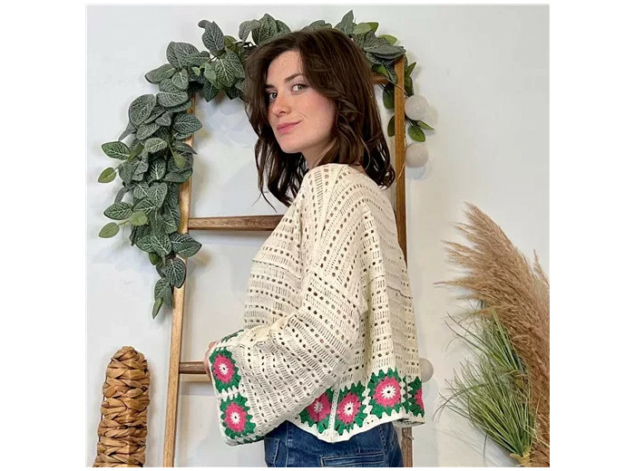 K122- Tunique macramée «In April ...» (beige)