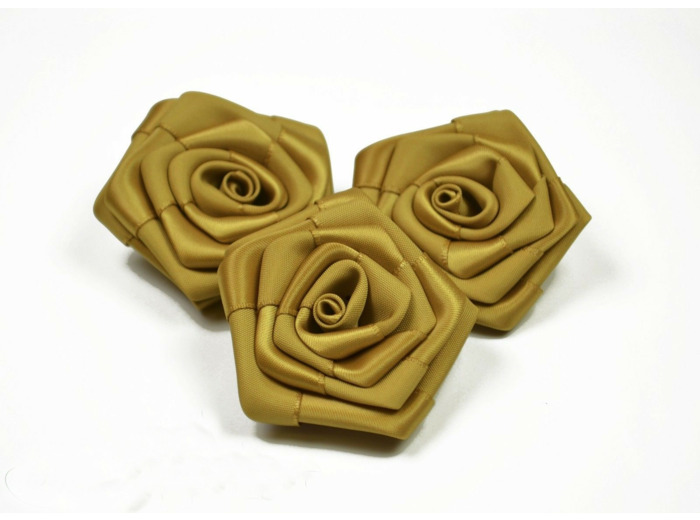 Sachet de 3 roses satin de 6 cm de diametre doré 687