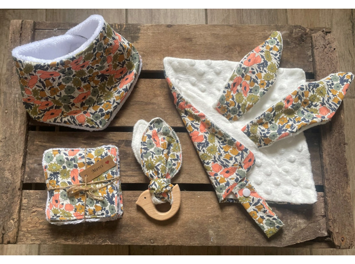COFFRET NAISSANCE DOUDOU FILLE "AGATHE"