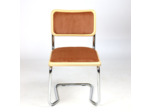 Chaise B32