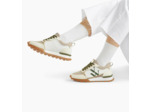 Baskets monogramme beige et kaki à semelle running -  Adèle - Vanessa Wu