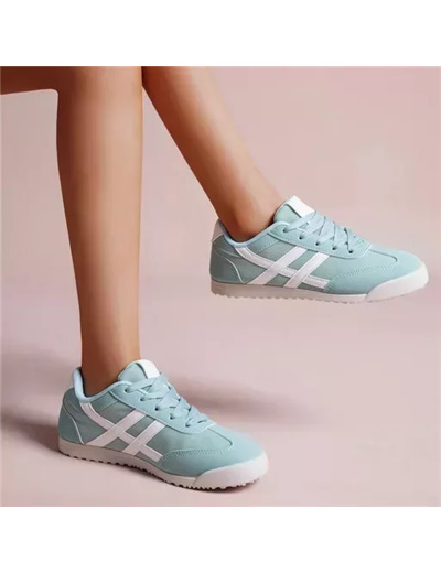 R431- Tennis Basse dentelle (T36-T41) (vert céladon)
