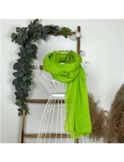 Y510– Foulard uni froissé (vert anis)