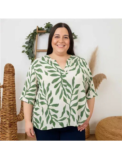 Z753- Blouse Curvy Manches courtes (T54-T58) (vert céladon)