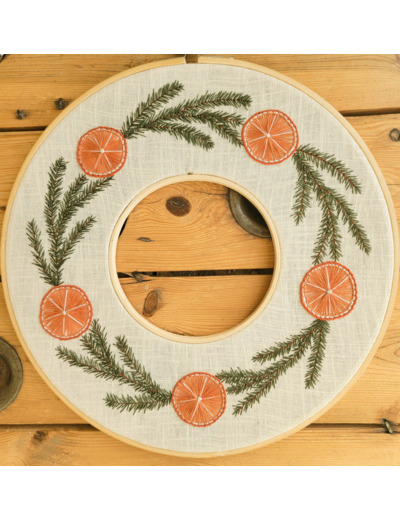 Kit Broderie Noël - "Ma couronne de Noël"