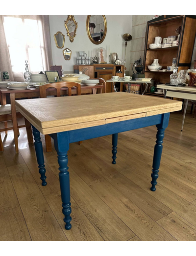 Ancienne table de cuisine relookée