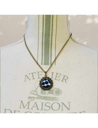 Collier bouton "Firenze" en wax blanc à pois bleus