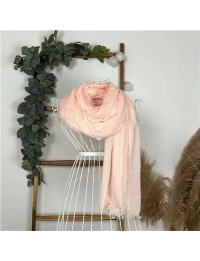 Y510– Foulard uni froissé (rose pâle)